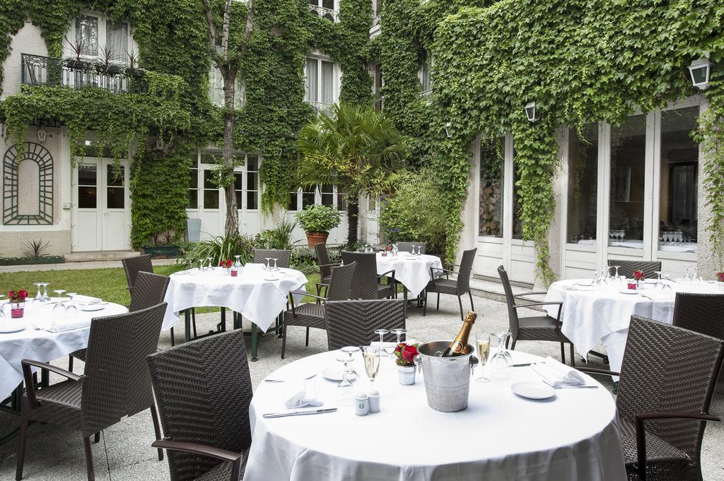 Hotel Restaurant Napoleon Fontainebleau Bagian luar foto