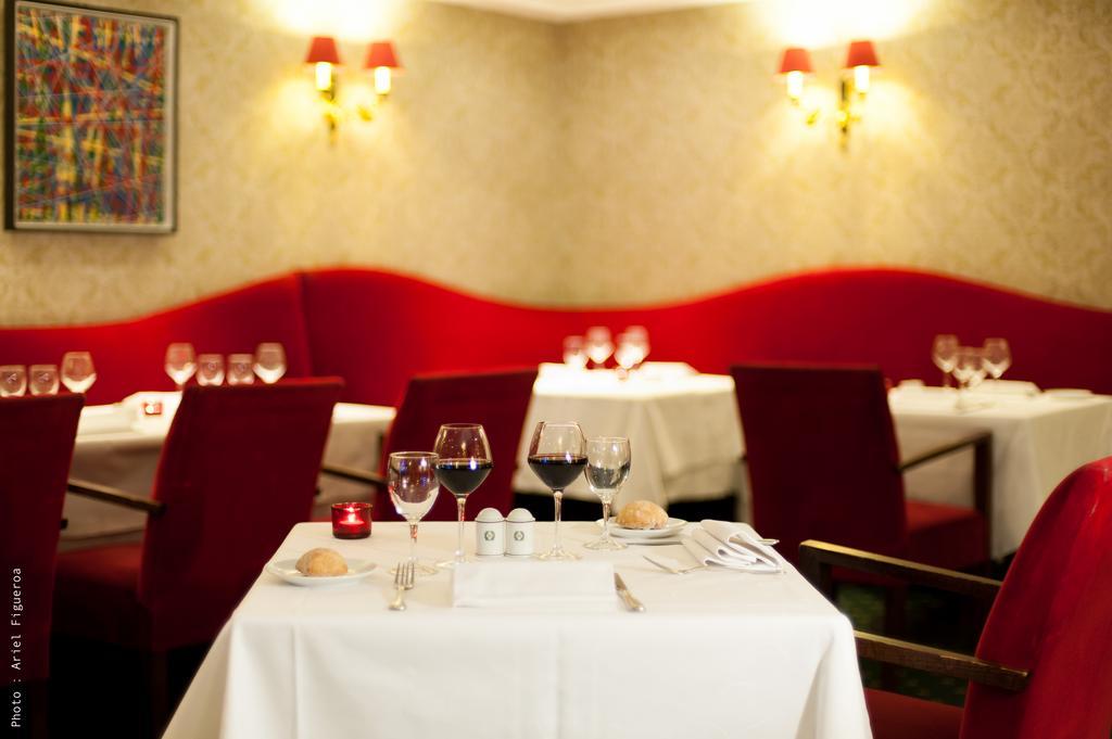 Hotel Restaurant Napoleon Fontainebleau Bagian luar foto
