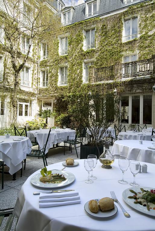 Hotel Restaurant Napoleon Fontainebleau Bagian luar foto